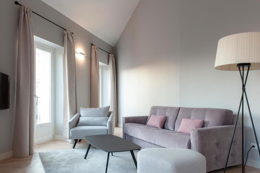 Номер Standard дуплекс с 2 комнатами MH Apartments Central Madrid