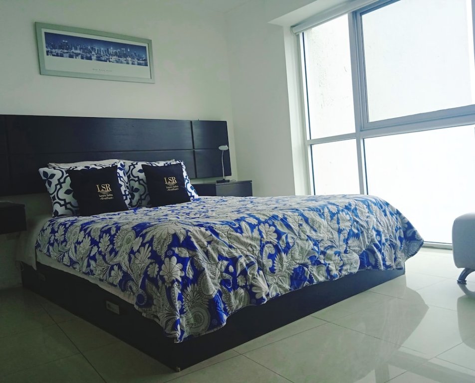 Premium room Luxury Suites Riverfront GYE
