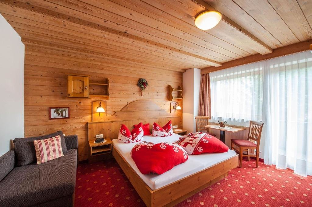 2 Bedrooms Standard Family room Gästehaus Alpenblick
