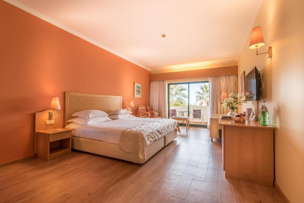 Standard Single room with partial sea view Sentido Galosol