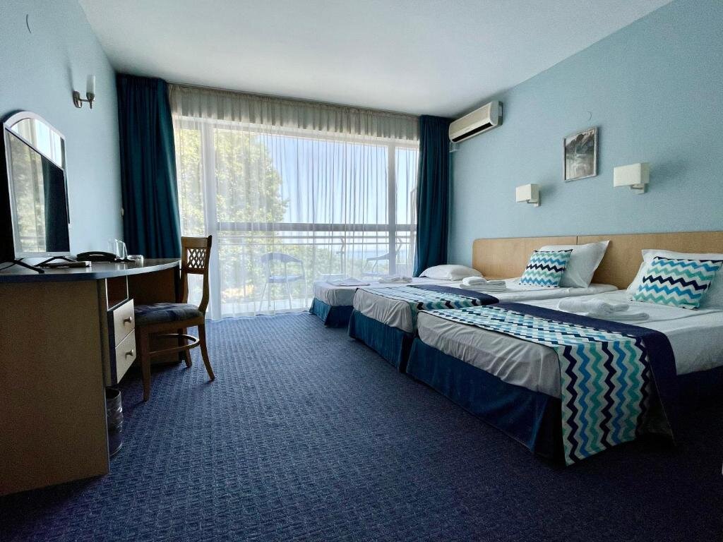 Standard Quadruple room BSA Holiday Park Hotel