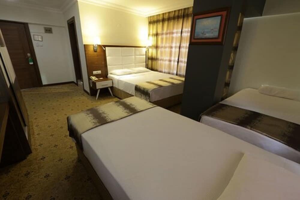 Standard Dreier Zimmer Adramis Termal Hotel