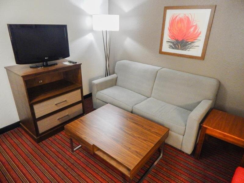 Suite Country Inn & Suites by Radisson, DFW Airport South, TX