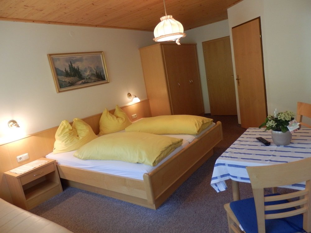 Standard Doppel Zimmer mit Balkon Lohningbauer