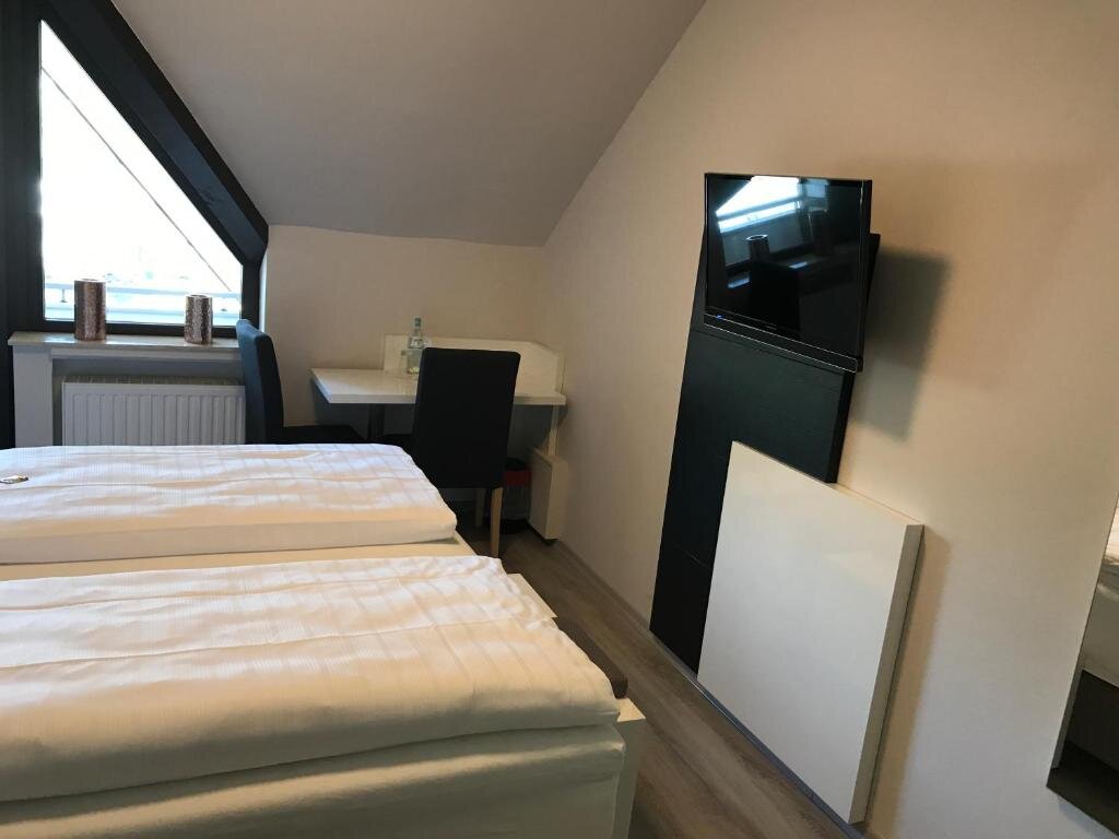 Standard Double room with balcony and with river view Hotel Traumblick