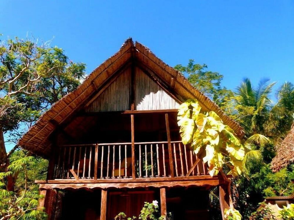 Classic Double room with balcony and beachfront Floraly Komba