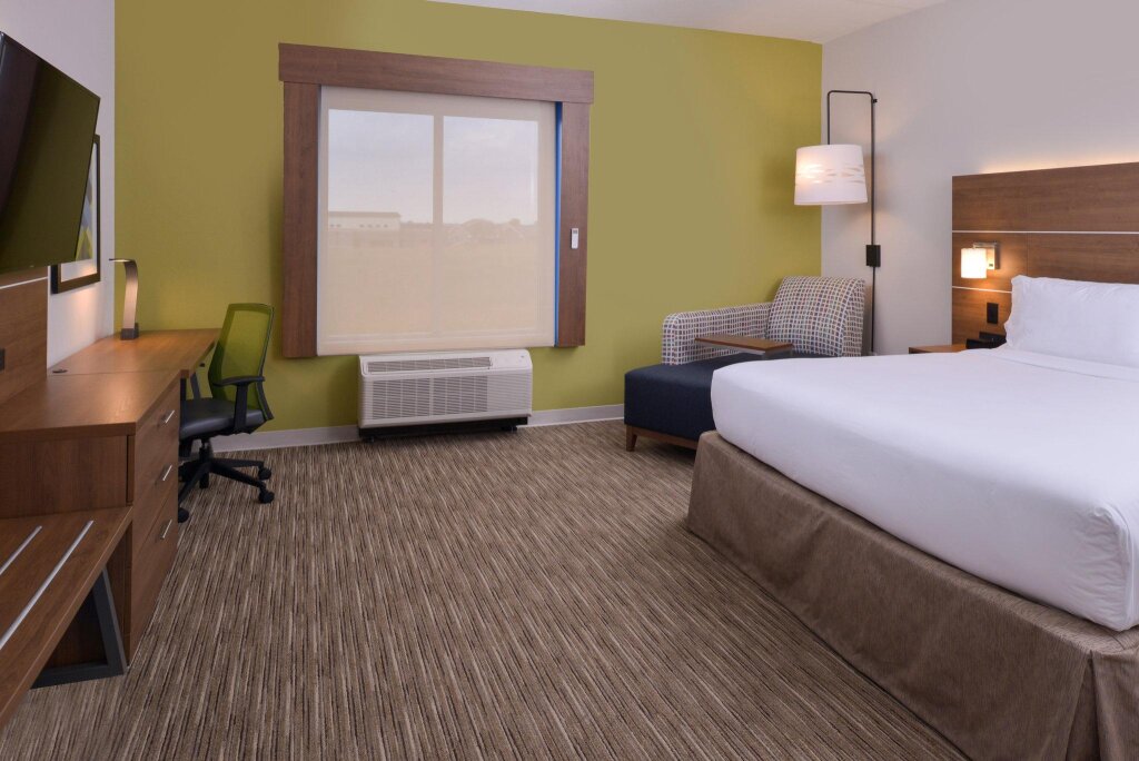 Standard room Holiday Inn Express Spring Hill, an IHG Hotel