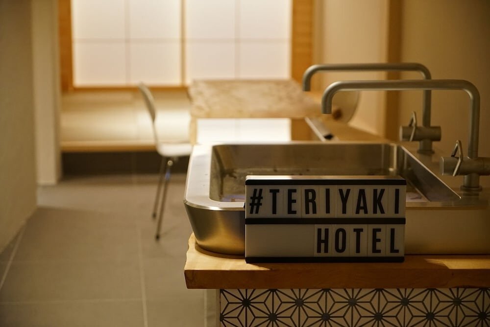 Hütte Teriyaki Hotel