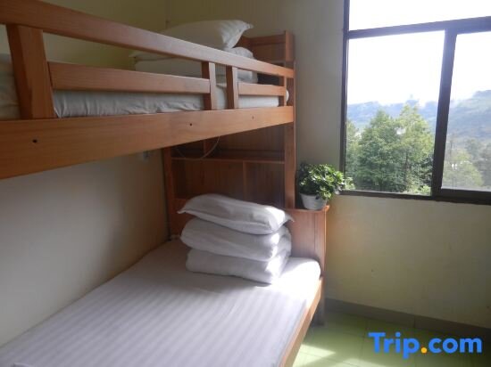 Bed in Dorm (male dorm) Yuanyang K2 International Youth Hostel