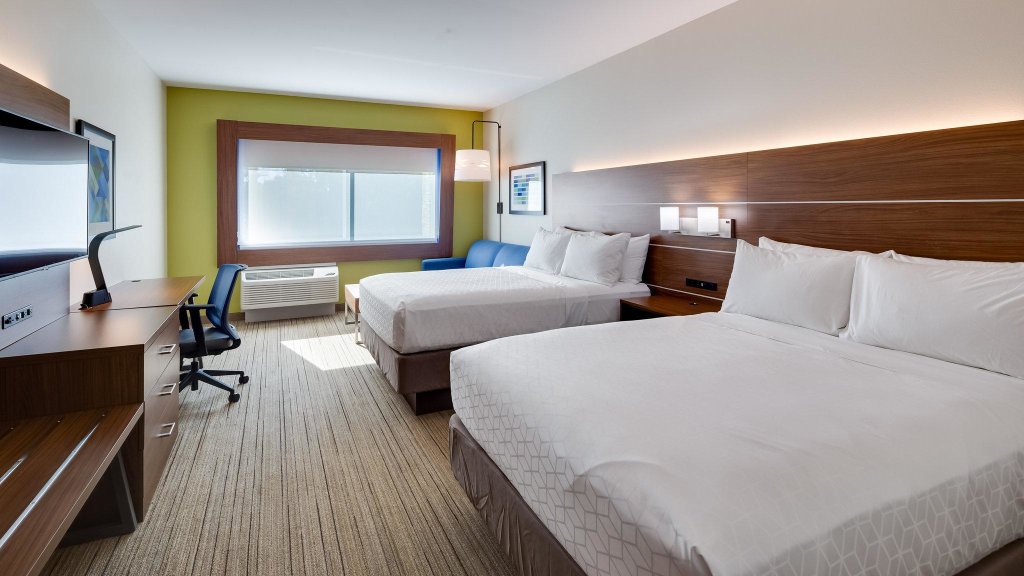 Четырёхместный люкс Holiday Inn Express & Suites - Latta, an IHG Hotel