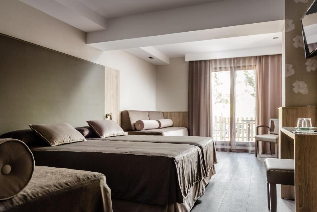 Standard Quadruple room Hotel Civera