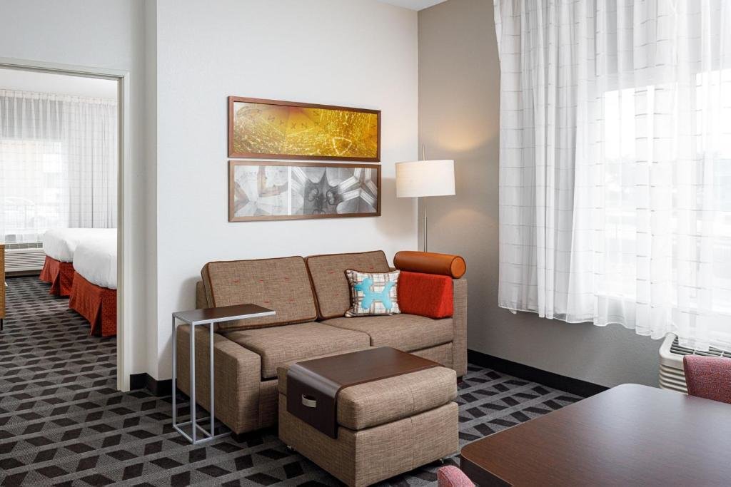 Четырёхместный люкс c 1 комнатой TownePlace Suites by Marriott Ironton