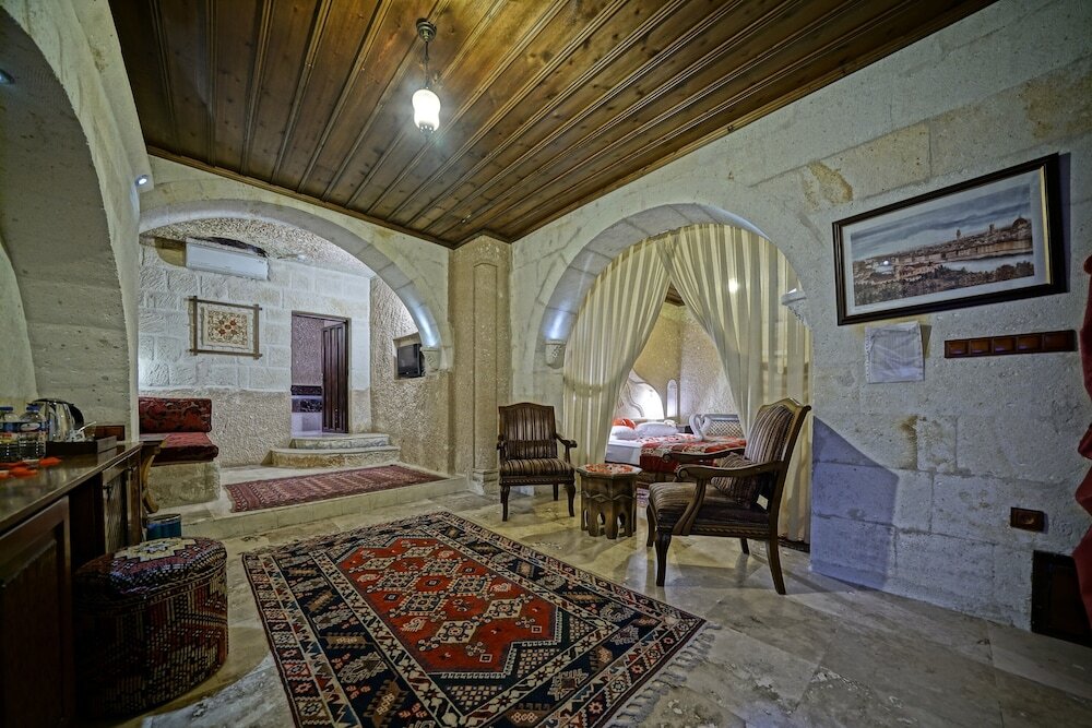 Люкс Luxury с балконом MDC Cave Hotel Cappadocia