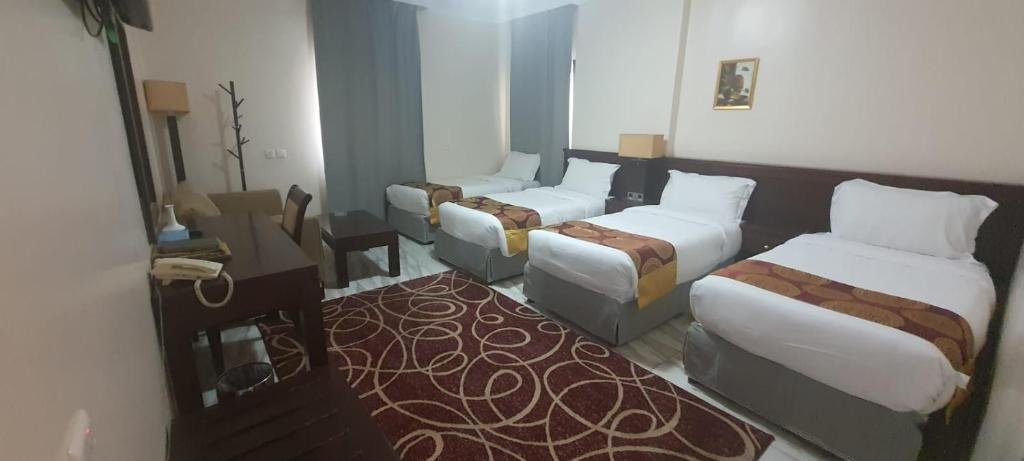 Standard Quadruple room Durrat Mina Hotel