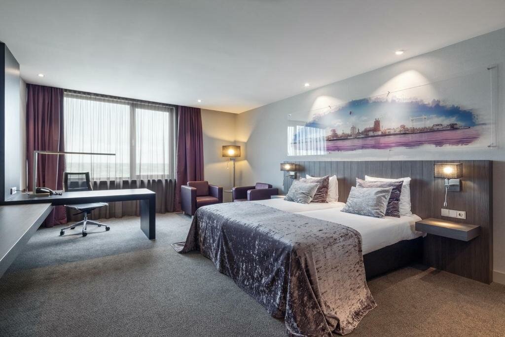 Superior room Van der Valk Hotel Dordrecht