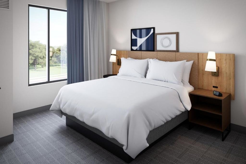 Люкс с 2 комнатами Staybridge Suites Sacramento - Woodland, an IHG Hotel