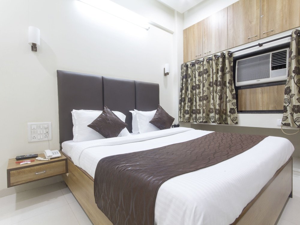 Standard double chambre avec balcon OYO 935 Hotel Palkhee