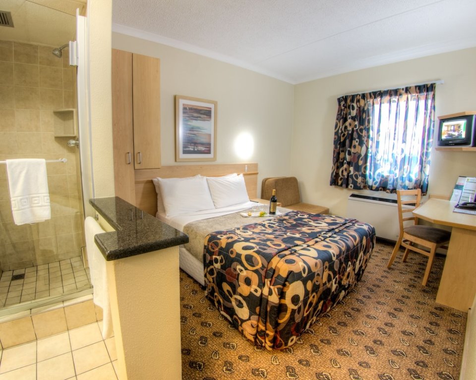 Standard Double room Road Lodge Durban