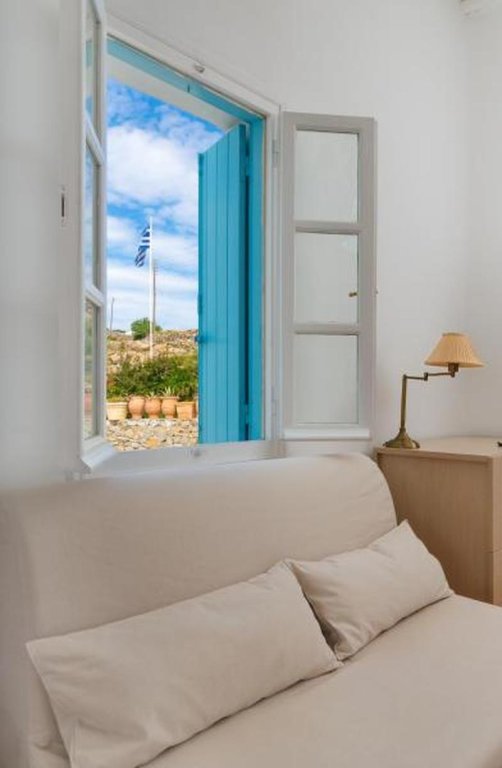 Апартаменты с балконом и с видом на море Ornos Blue