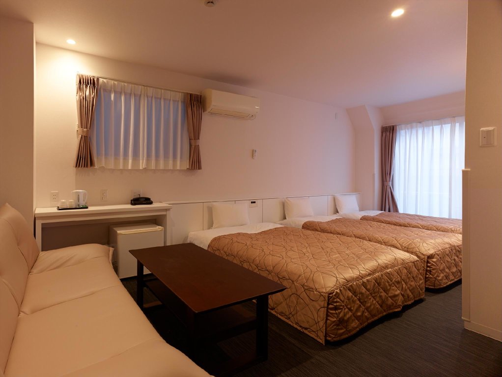 Standard triple chambre Hotel New Touhoku