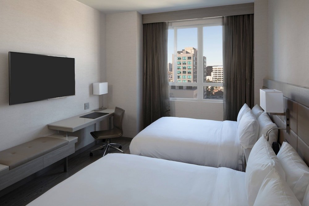 Camera quadrupla Standard AC Hotel by Marriott Beverly Hills