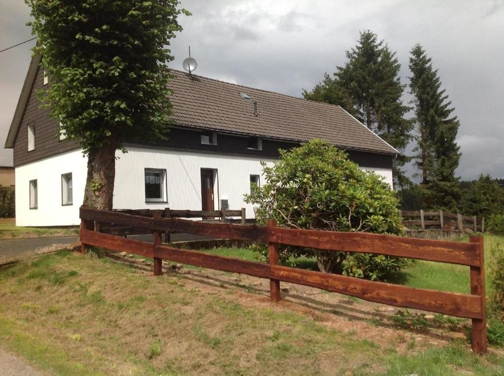 Номер Standard Ferienhaus in Kalterherberg mit Terrasse, Grill und Garten
