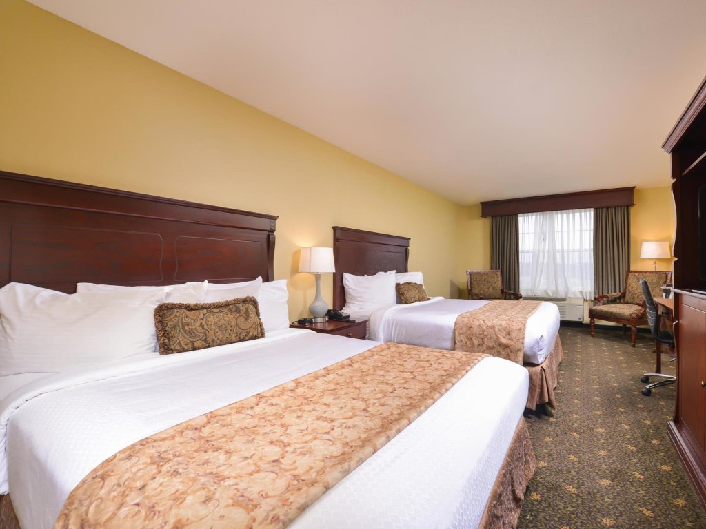Deluxe room Best Western Plus Grand-Sault Hotel & Suites