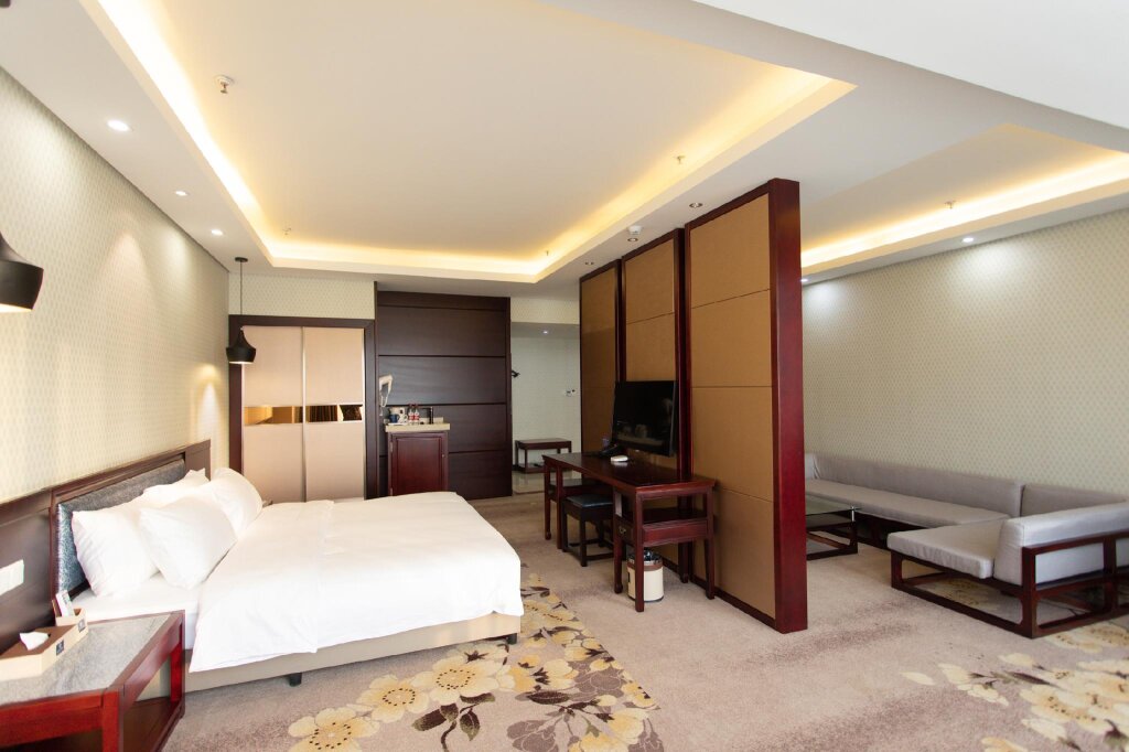 Люкс Deluxe Starway Hotel Xinyang Beili Jiaoqiao