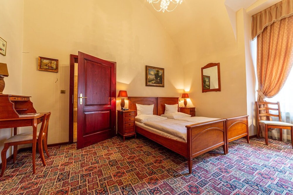 Standard Zimmer Chateau hotel Zbiroh