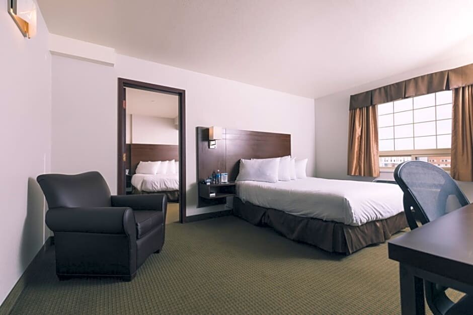 Suite De lujo Service Plus Inn and Suites - Grande Prairie