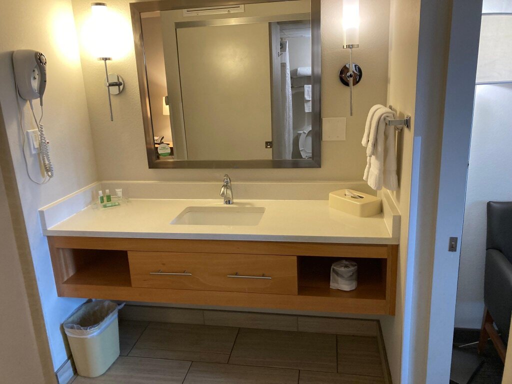 Deluxe Double room Red Roof Inn PLUS & Suites Tampa