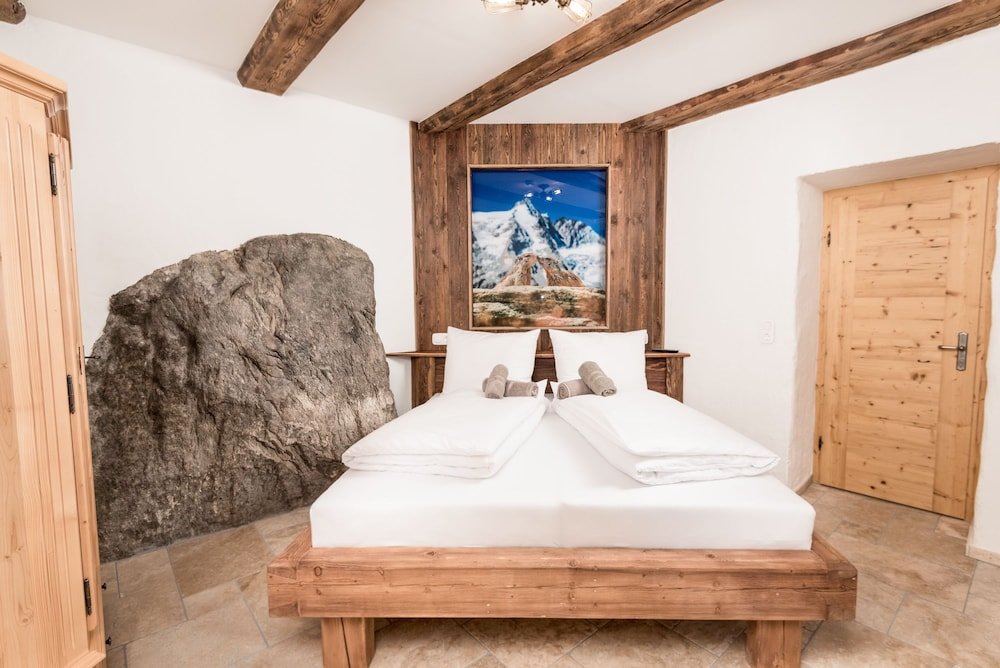3 Bedrooms Apartment with mountain view Gletscher Appartements