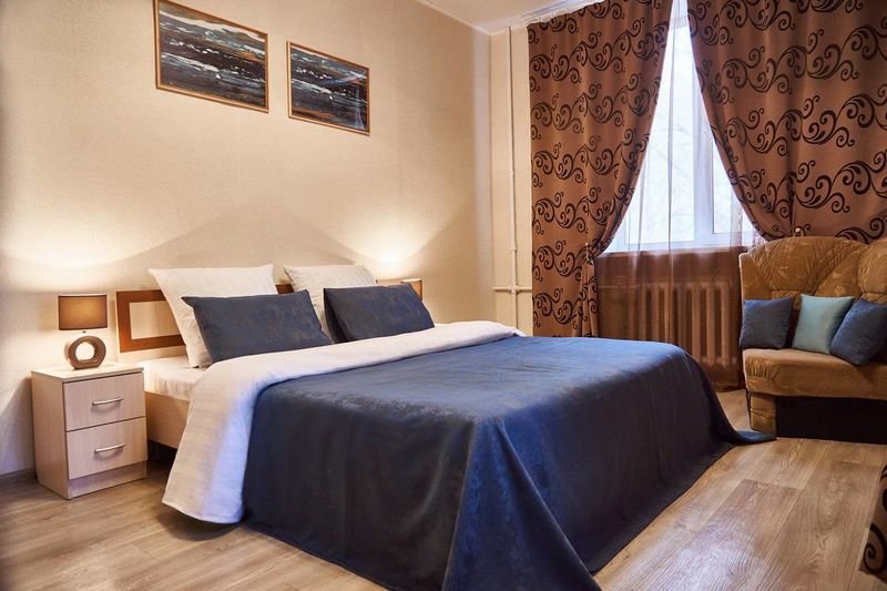 Кровать в общем номере с 2 комнатами Апартаменты Пять Звёзд МГТУ им. Ломоносова