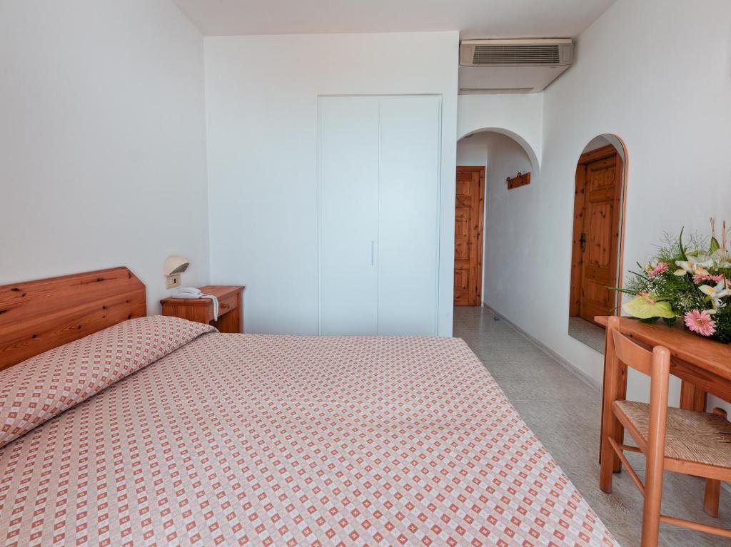 Habitación doble Estándar con vista al mar Hotel Villa Miralisa