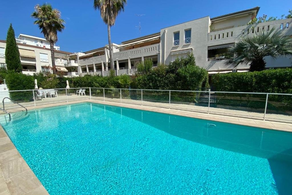 Apartment Nice flat with pool 5 min to the beach in Cannes - Welkeys