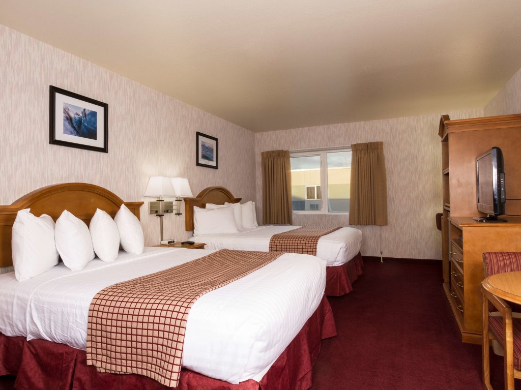 Двухместный номер Standard GuestHouse Inn & Suites Anchorage Inn