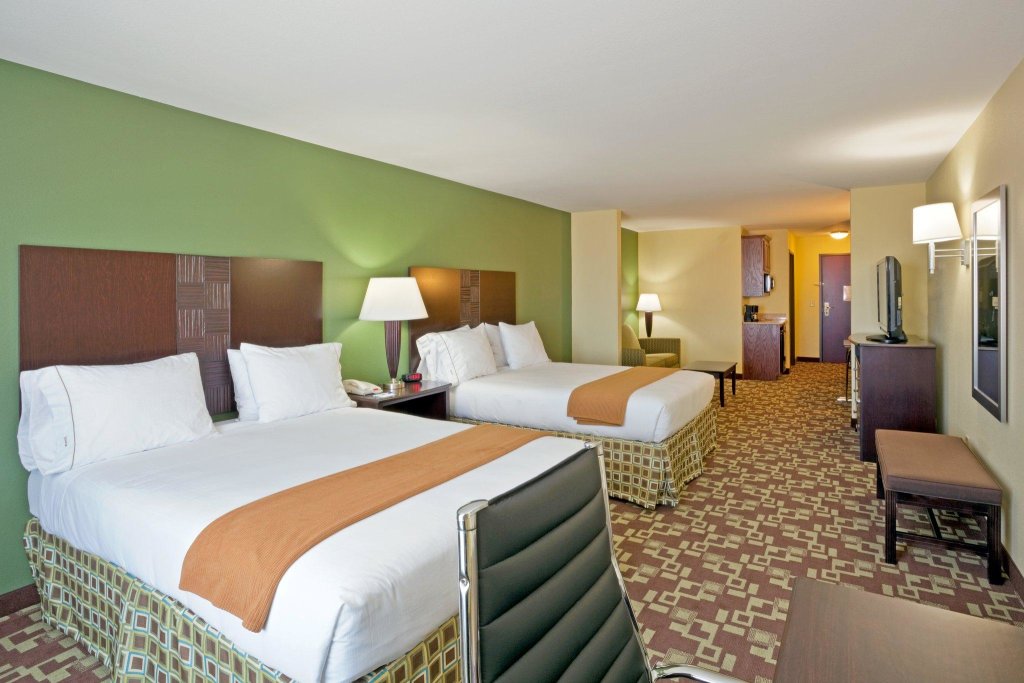 Двухместный номер Standard Holiday Inn Express Hotel & Suites Dumas, an IHG Hotel