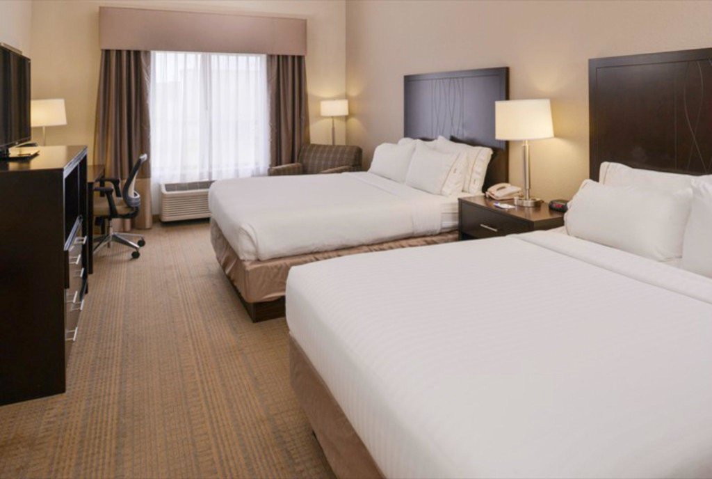 Двухместный номер Standard Holiday Inn Express and Suites Sikeston, an IHG Hotel