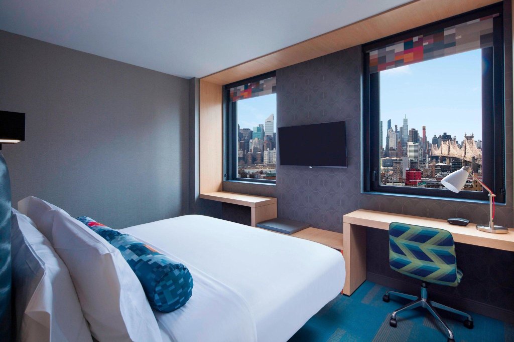 Standard Doppel Zimmer mit Stadtblick Aloft Long Island City-Manhattan View