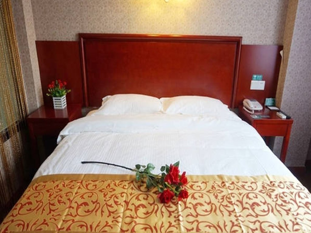 Standard Double room GreenTree Inn Anhui Bozhou Mengcheng Zhuangzi Road Express Hotel
