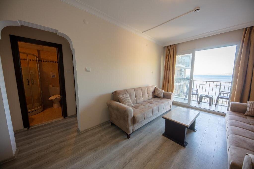 Habitación cuádruple Estándar con vista al mar Melis Hotel Kusadasi