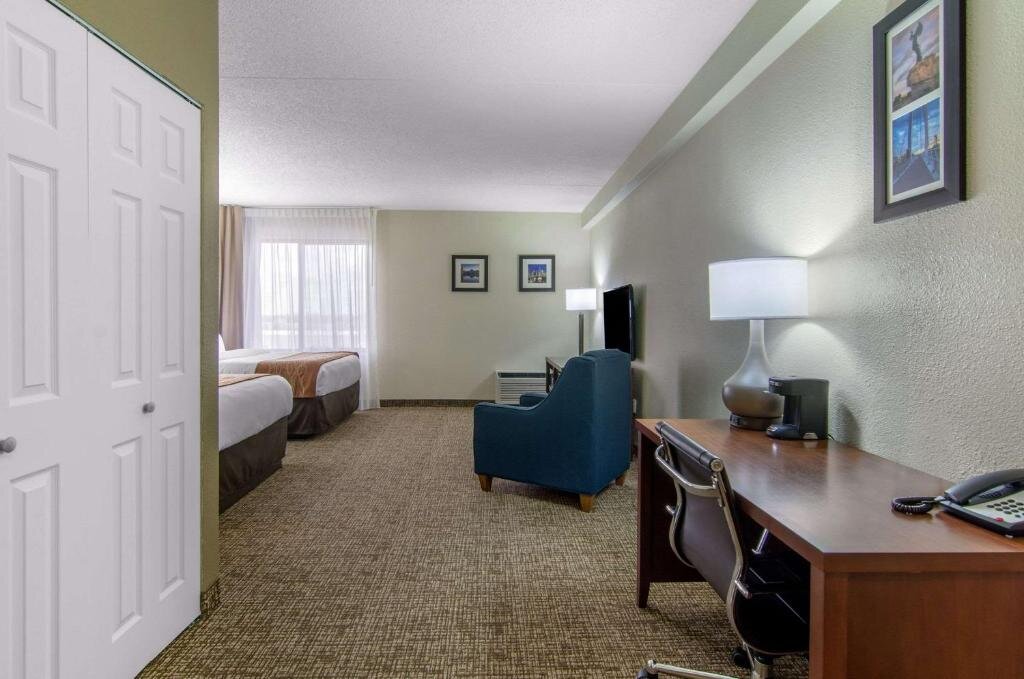 Двухместный номер Standard Comfort Inn & Suites