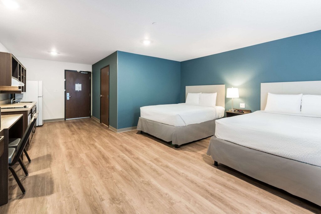Standard Quadruple room Extended Stay America Suites - St Paul - Woodbury