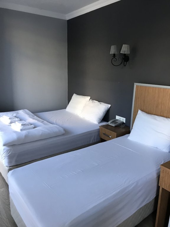 Standard Zimmer Ema Hotel
