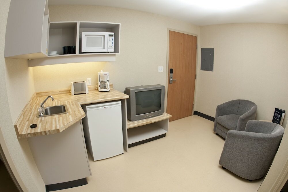 Suite Residence & Conference Centre - Oshawa
