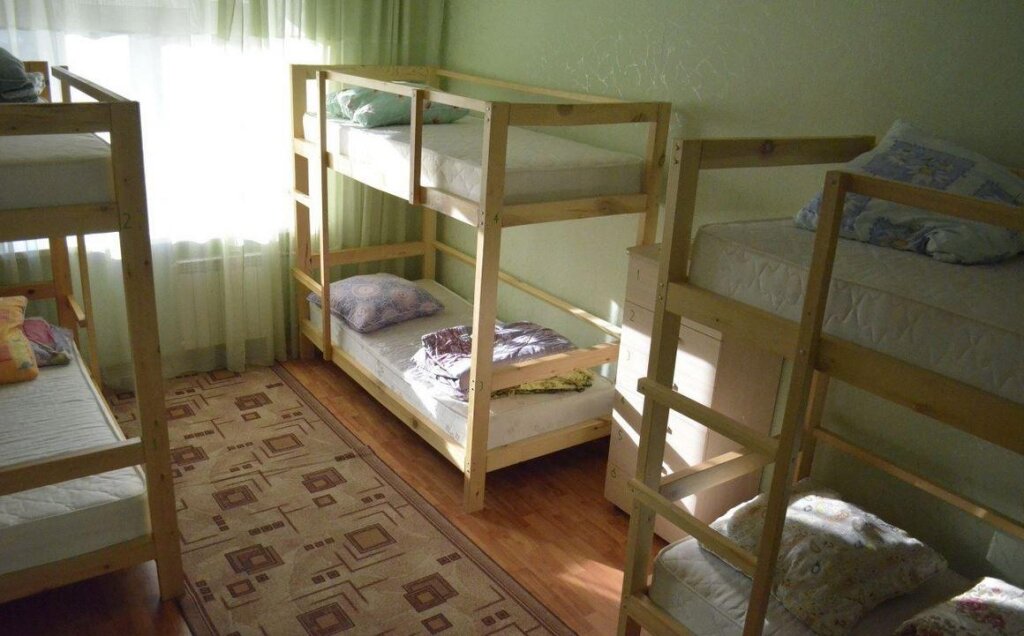 Кровать в общем номере Хостел ПанДа на Взлетке