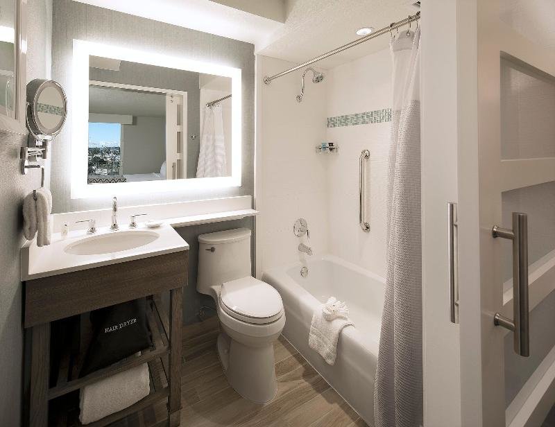 Standard Doppel Zimmer mit Meerblick Crowne Plaza Hotel Ventura Beach, an IHG Hotel