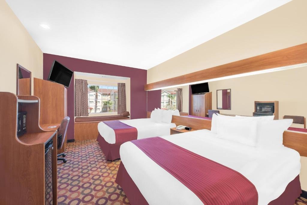 Двухместный номер Standard Microtel Inn & Suites by Wyndham Corpus Christi/Aransas Pass