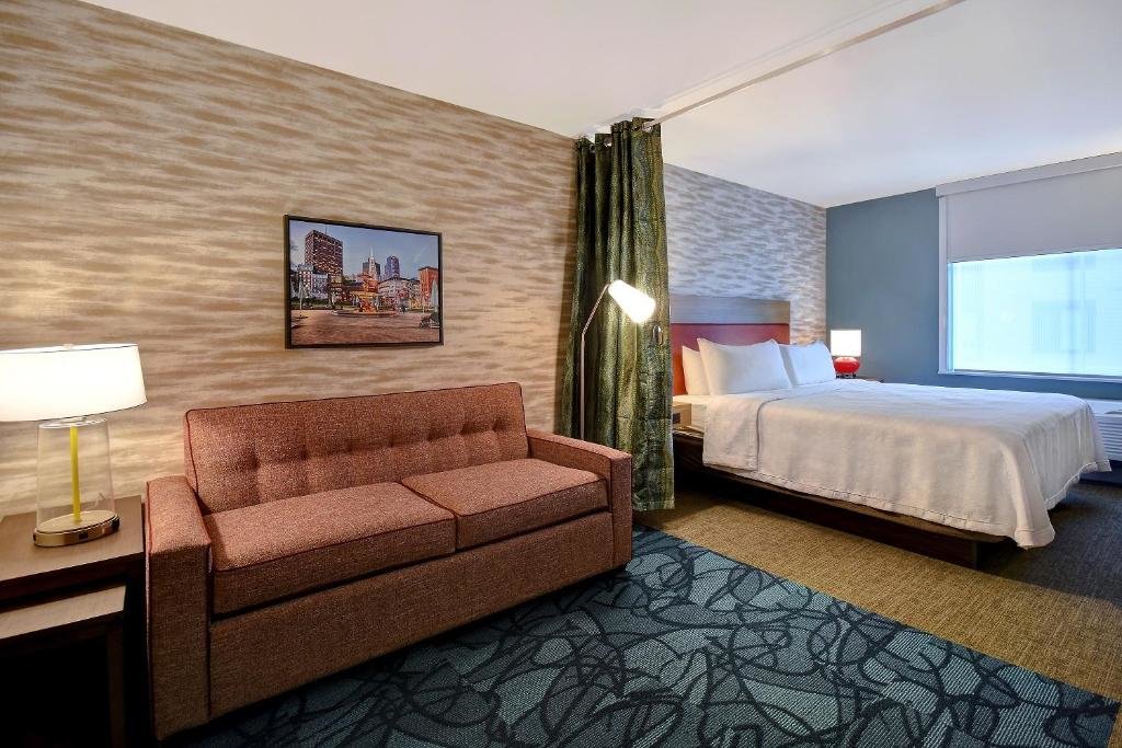 Двухместный люкс c 1 комнатой Home2 Suites By Hilton Boston South Bay