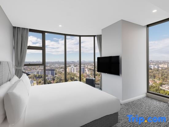 Люкс с 2 комнатами Meriton Suites George Street, Parramatta